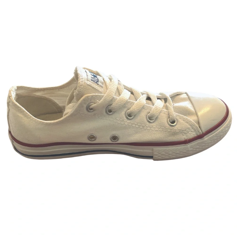 Converse - Picture 2 of 3